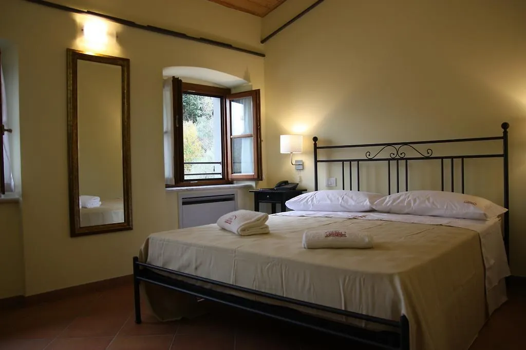 Hotel Locanda Il Monastero Ortonovo 3*,
